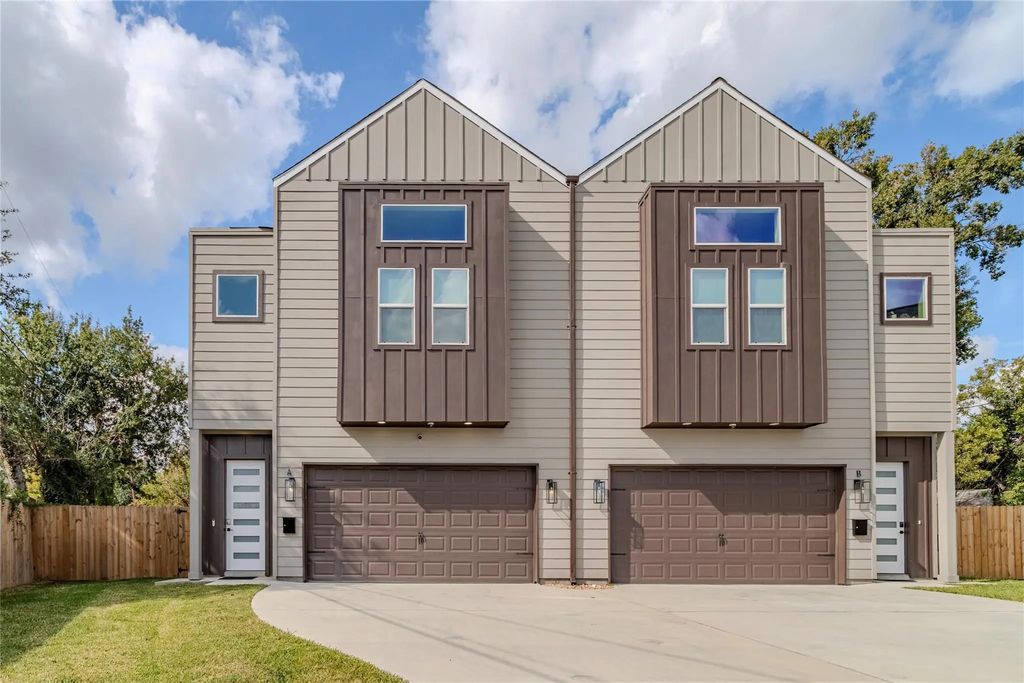 5901 Crest Court A, Houston