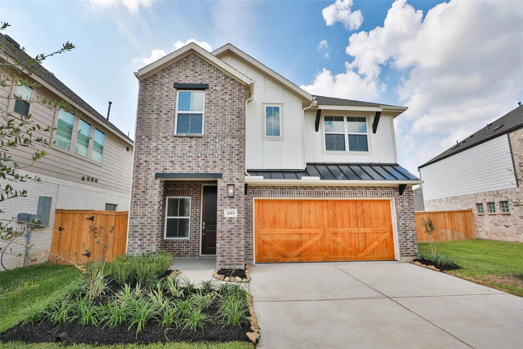 2015 Gardenia Court, Sugar Land