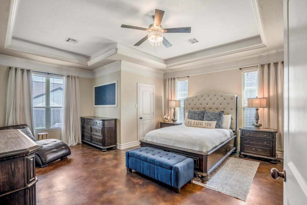 90 Victoria Drive W, Montgomery