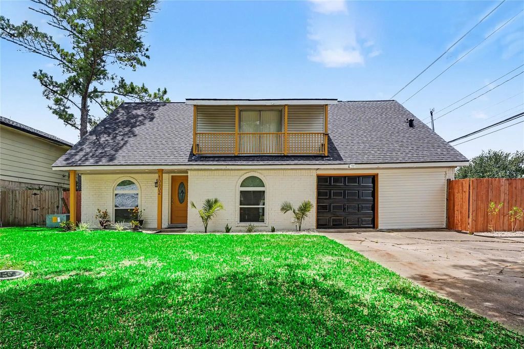 10802 Sagetrail Drive, Houston