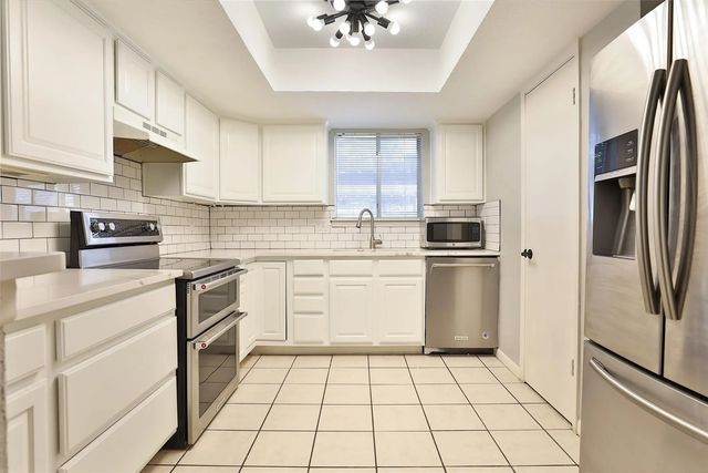 5005 Georgi Lane 107, Houston