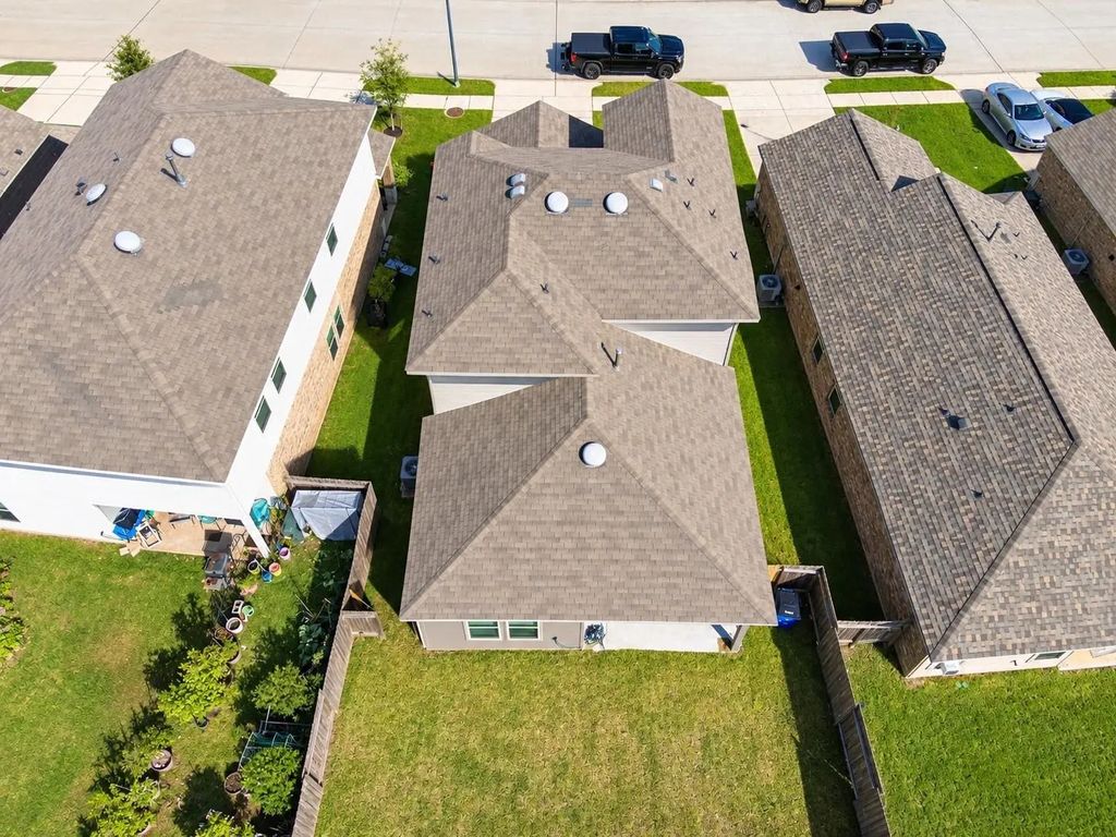 23227 Pelham Prairie Lane, Spring