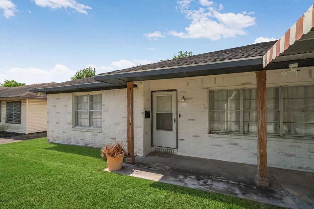3606 Yosemite St Street, Houston