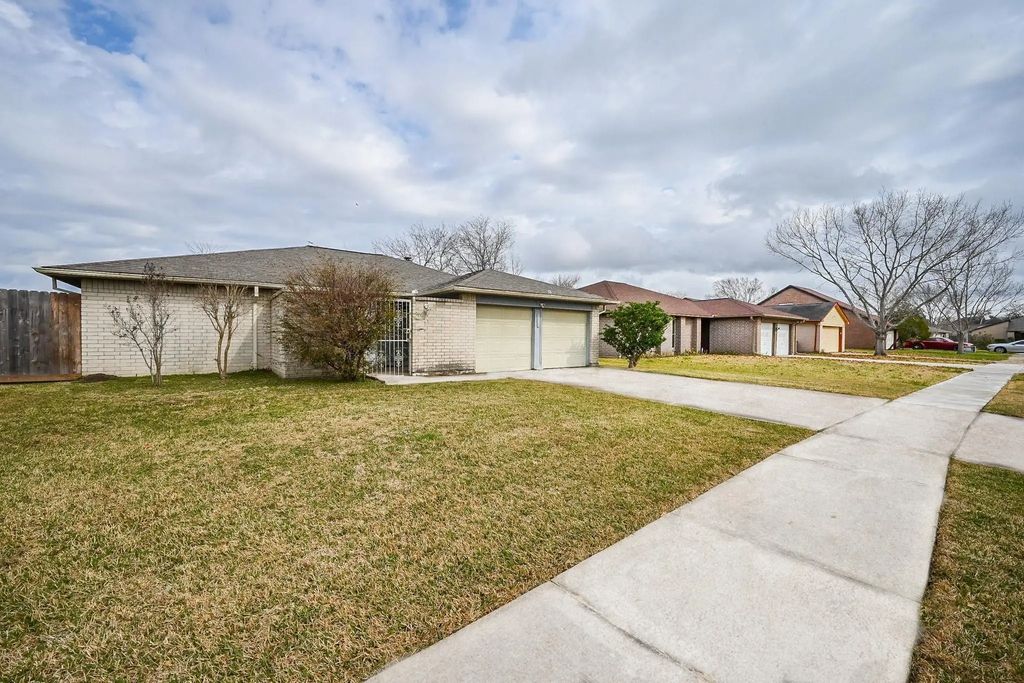 1114 Blue Diamond Drive, Missouri City