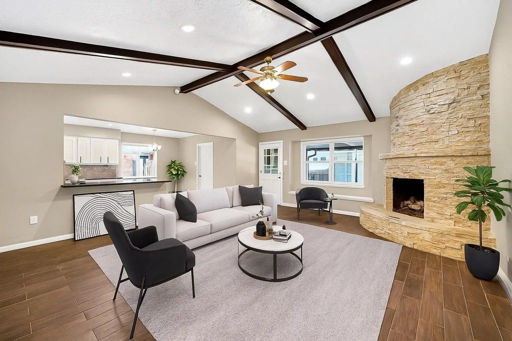 7618 Twin Hills Drive, Houston