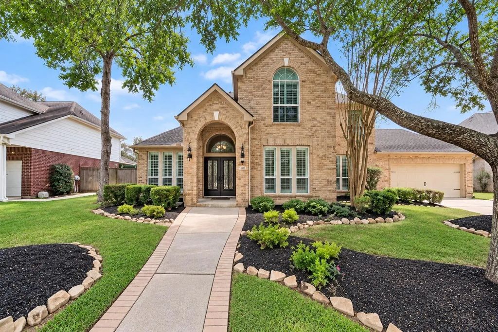 1422 Hillside Forest Drive, Sugar Land