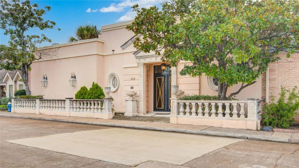 526 Bolton Place, Houston