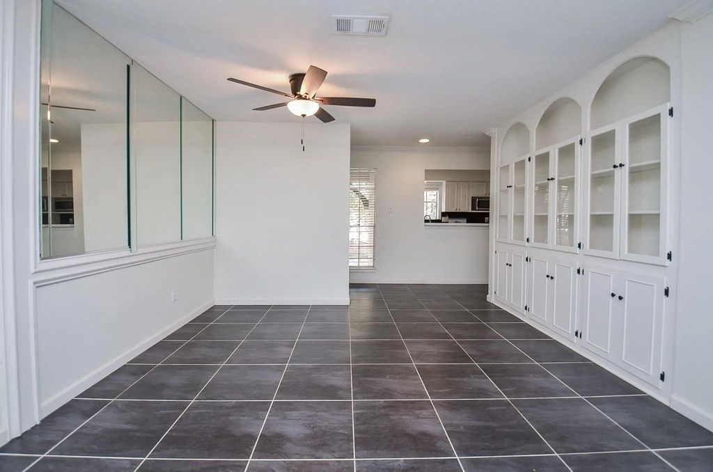 854 Wax Myrtle Lane A, Houston