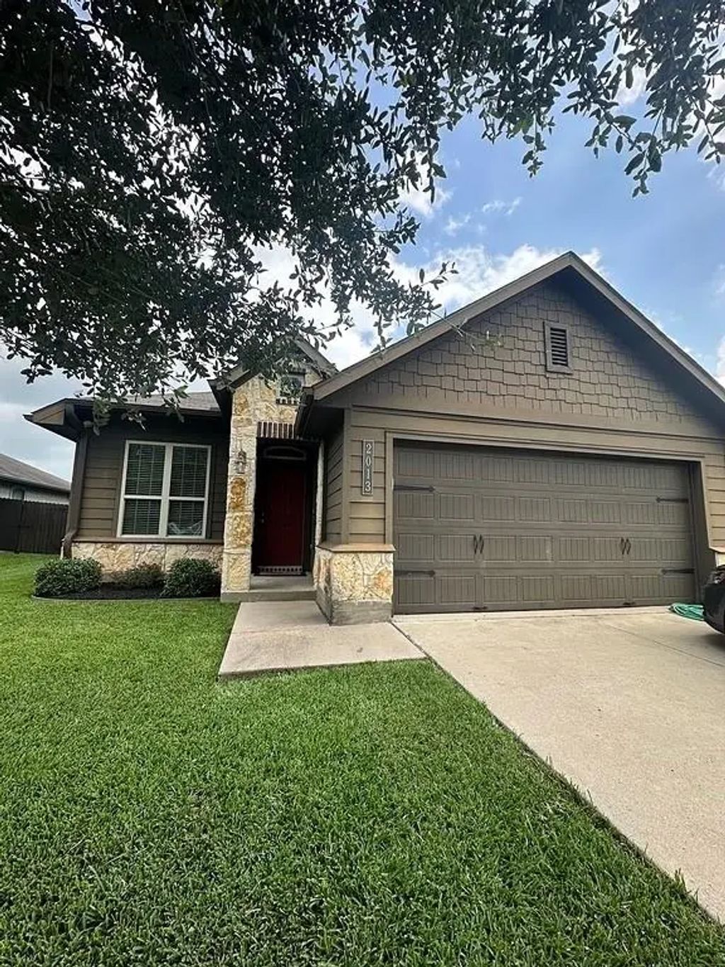 2013 Arable Court, Brenham