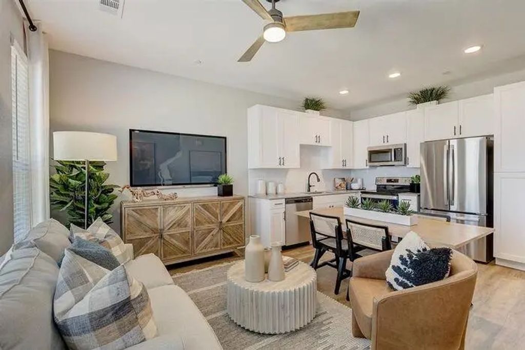 4525 Colosseum Way, Denton