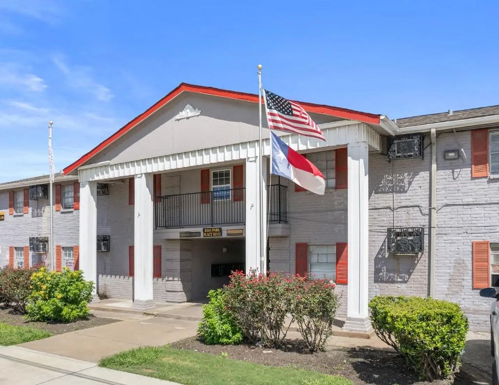 8345 Park Place Boulevard 06, Houston