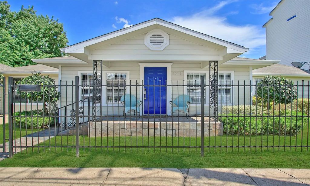 1518 Sabine Street, Houston