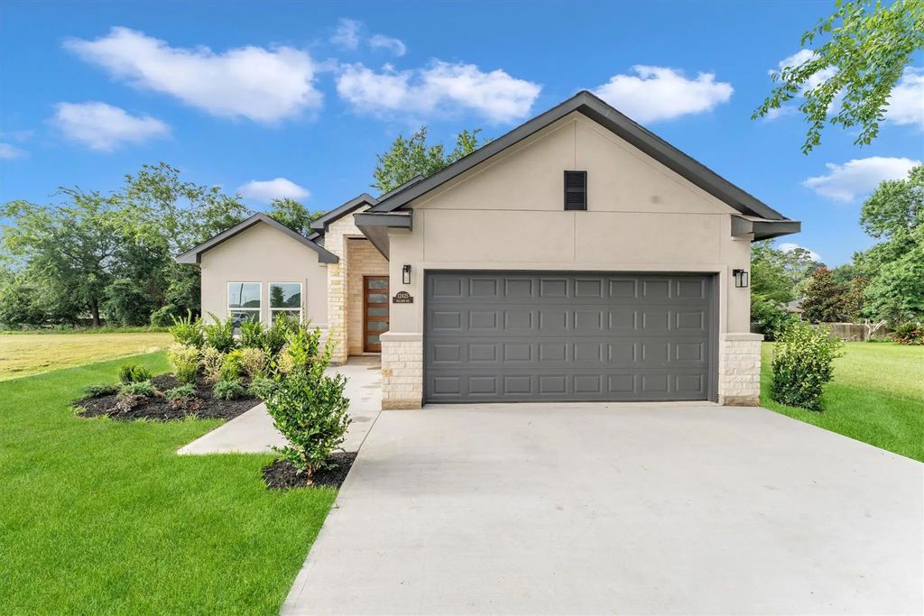 12425 Walden Road, Montgomery