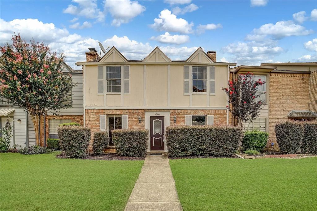 794 Thicket Lane, Houston