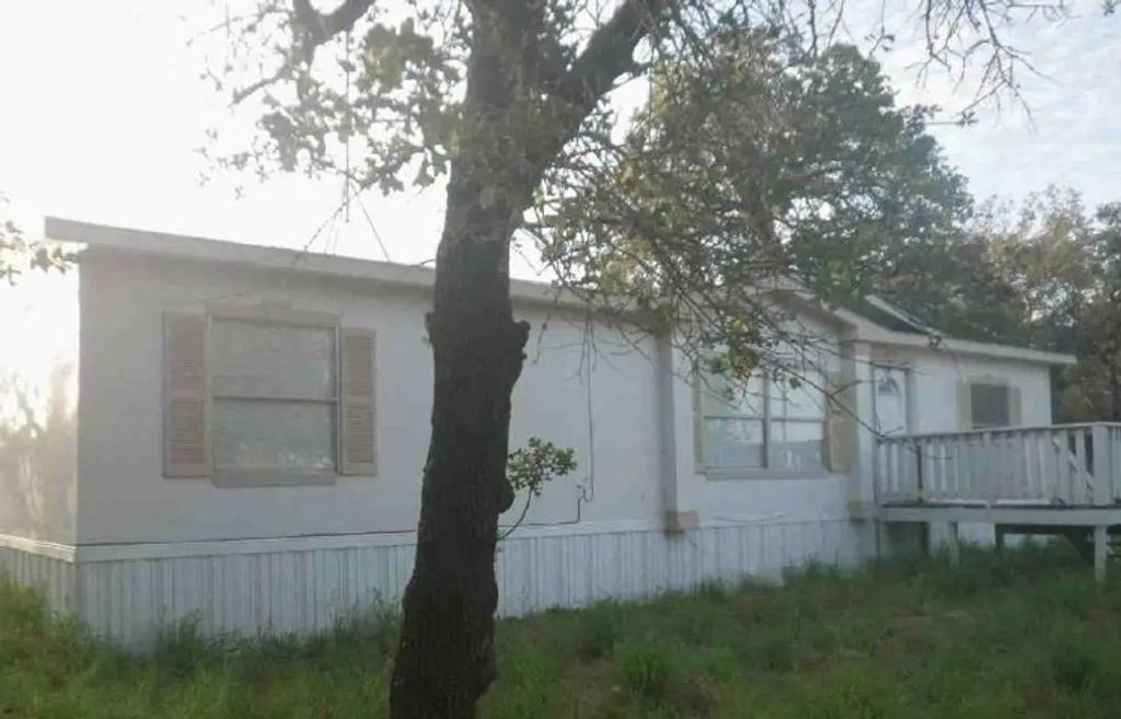 3640 Eichman Road, Poteet