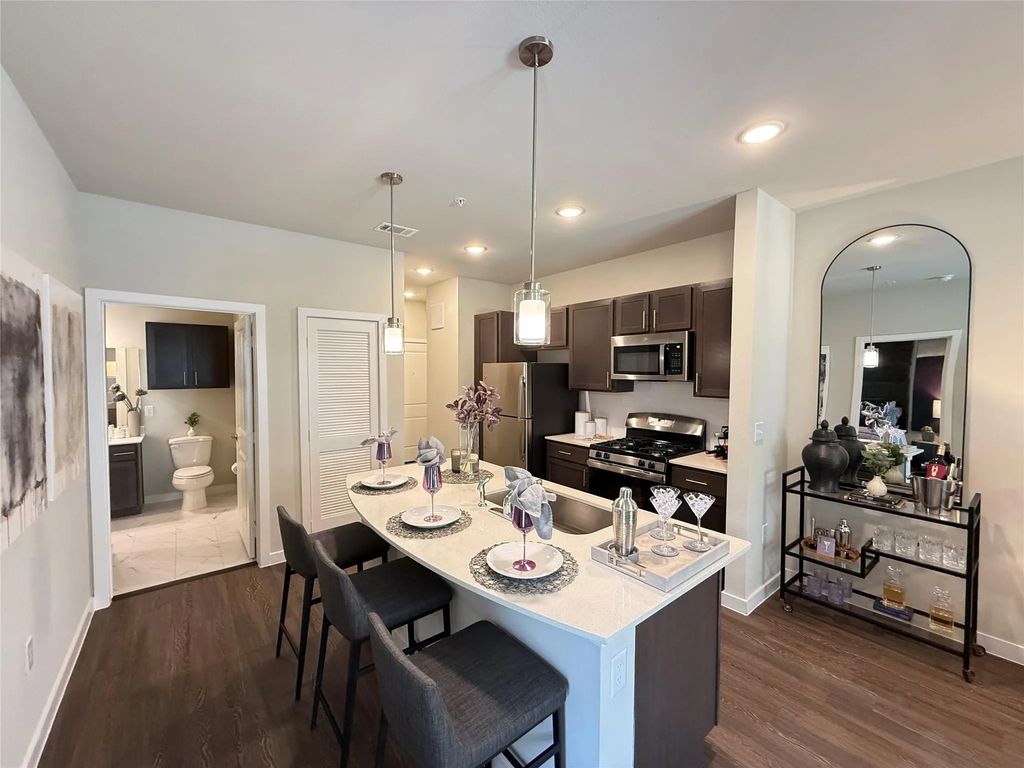 2102 Antoine Drive A2, Houston