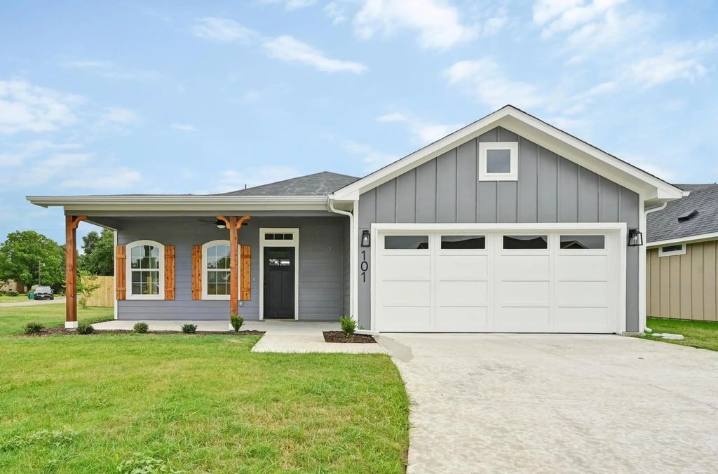 101 Callie Street, Smithville