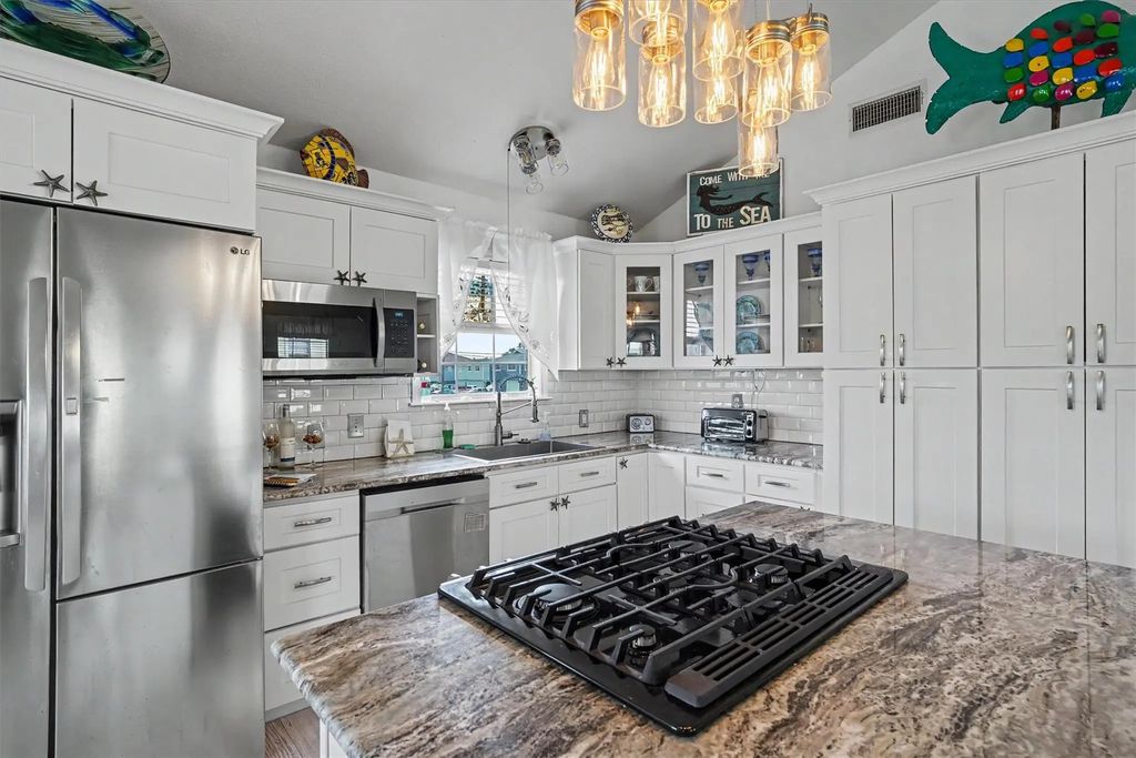 192 Barracuda Street, Bayou Vista