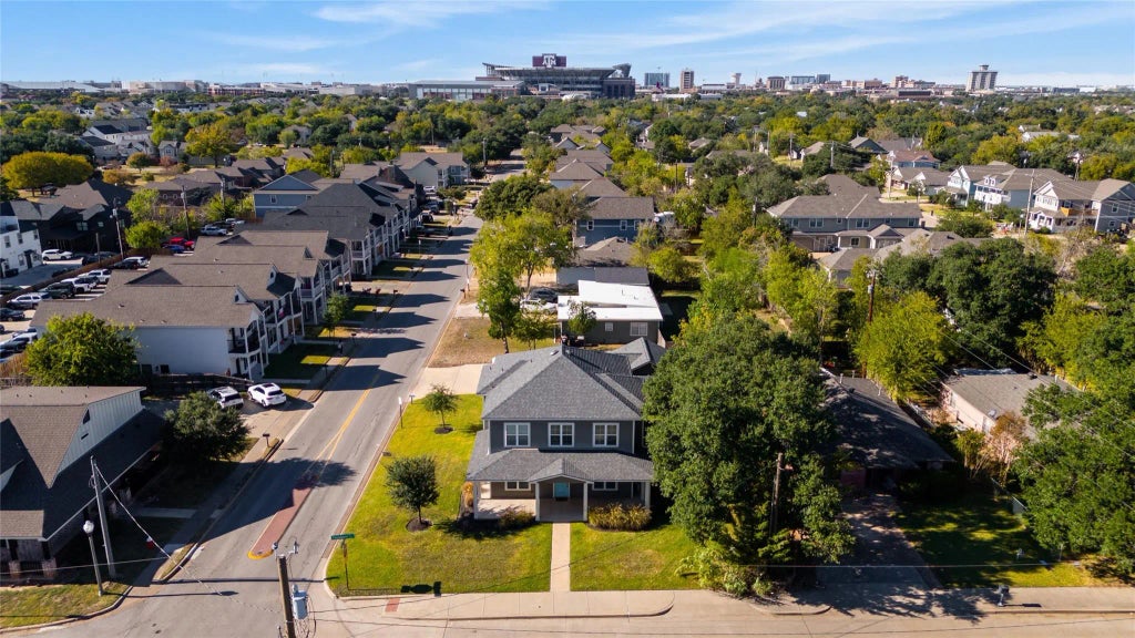 915 Fairview Avenue, College Station