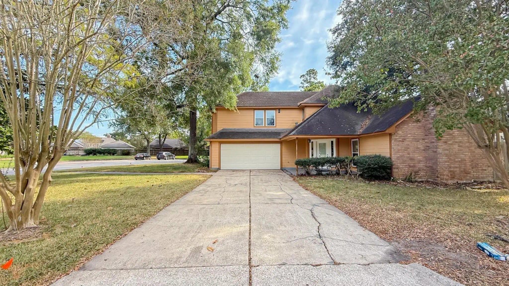 19511 Oak Center Court, Humble