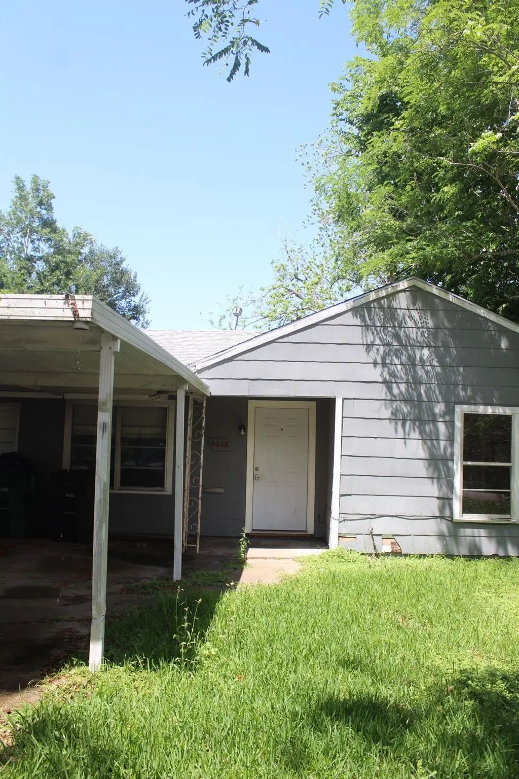 4813 Angleton Street, Houston