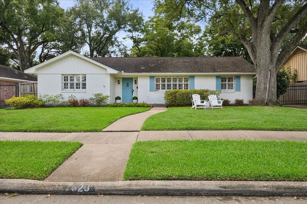 7623 Meadowvale Drive, Houston