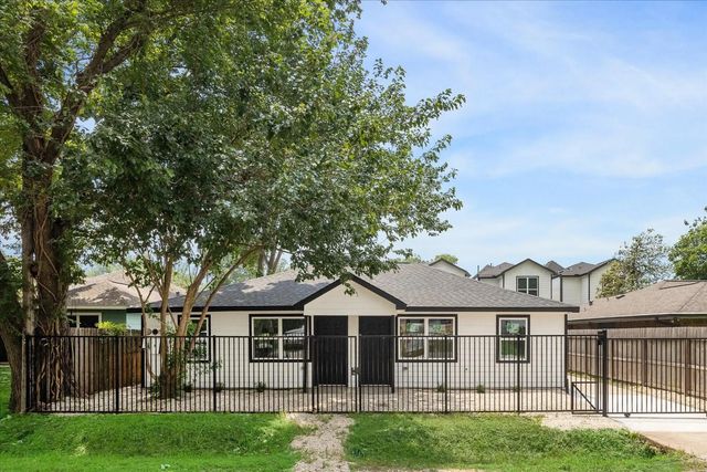 306 E 40th 1/2 Street, Houston