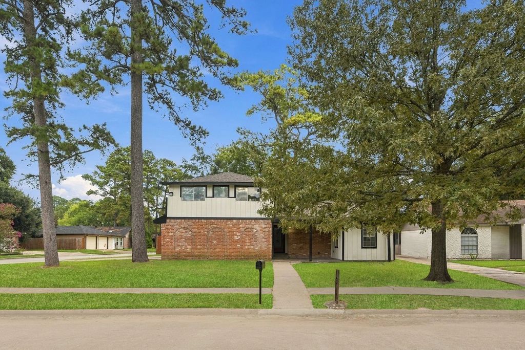 23126 Whispering Willow Drive, Spring