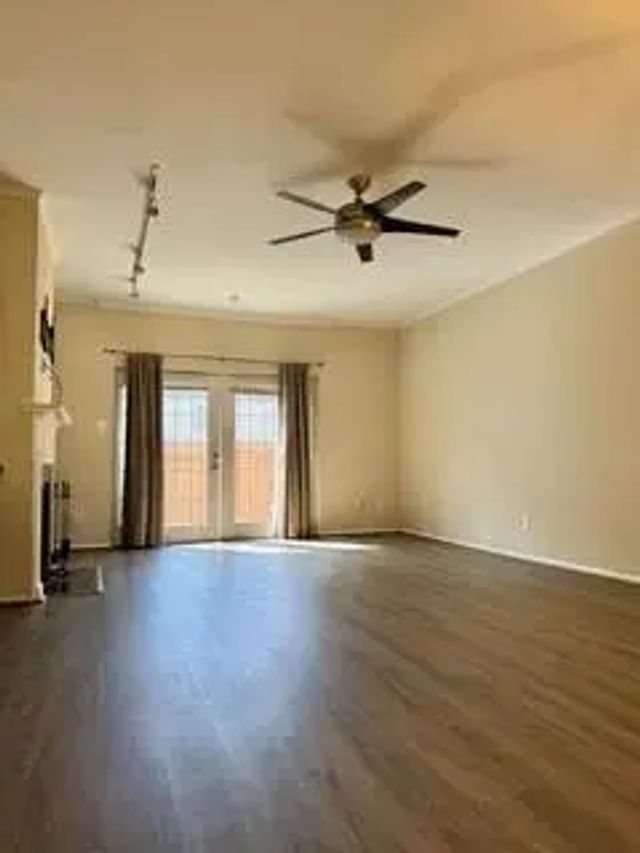 850 Threadneedle Street 80, Houston