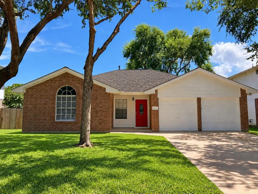 1827 Oak Ridge Drive, Kemah