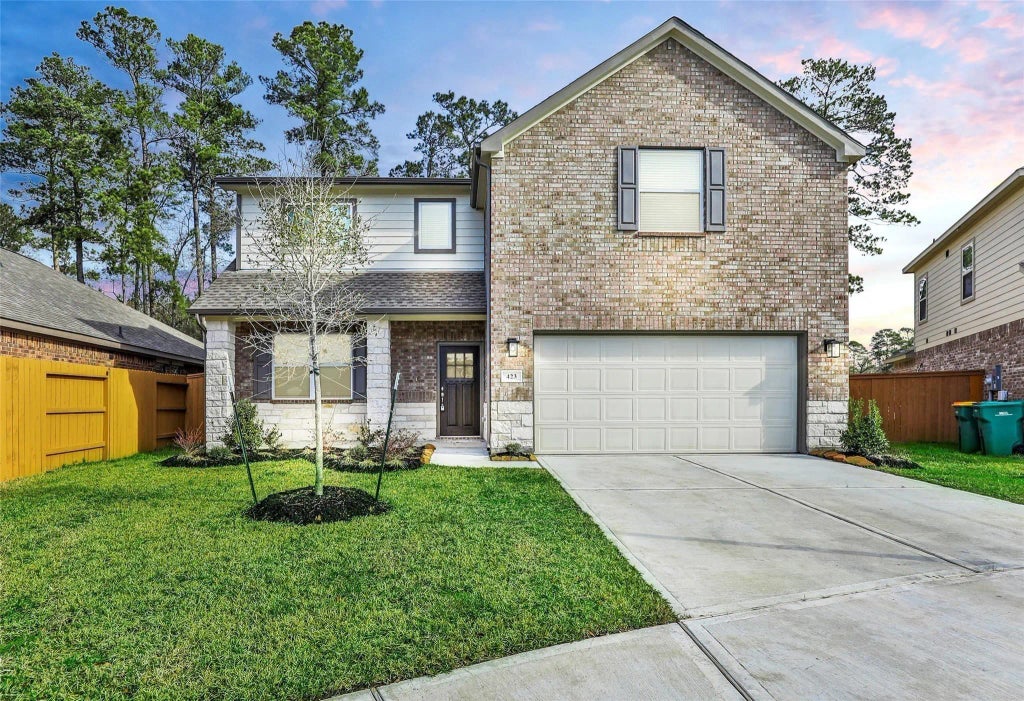 423 Black Walnut Drive, Conroe