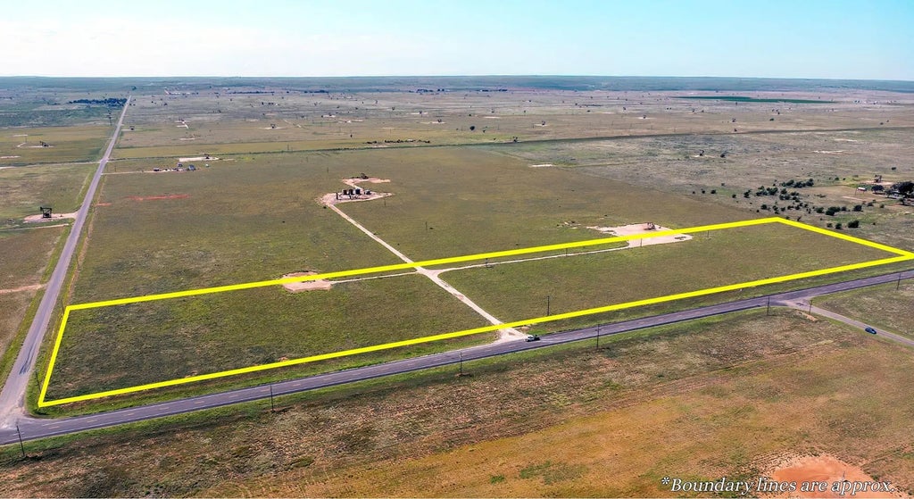 3399 State Hwy 114, Levelland