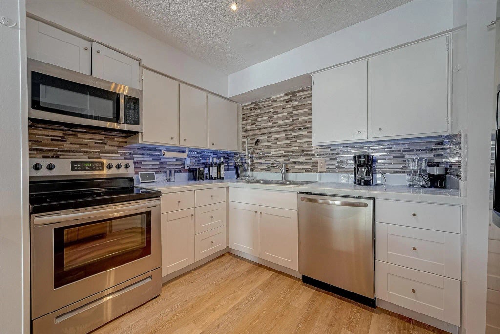 12042 Mighty Oak Drive B, Houston