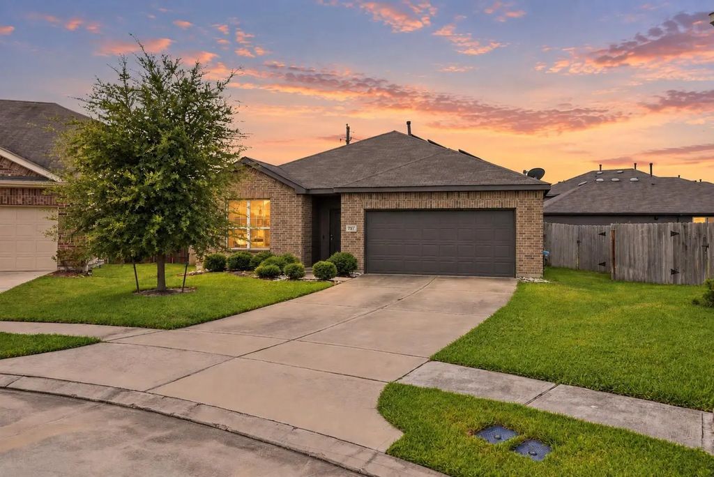 2307 Northern Great White Court, Katy