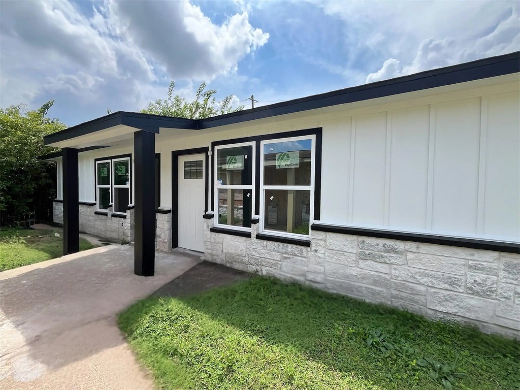 4306 Mallow Street, Houston