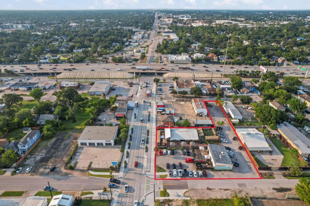 2708 N Shepherd Drive, Houston