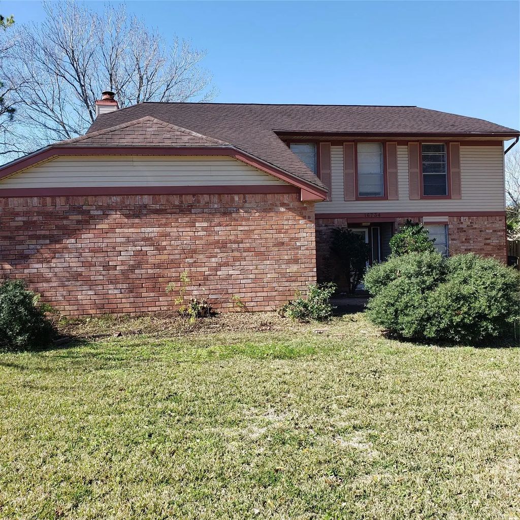 16734 Lost Quail Drive, Houston