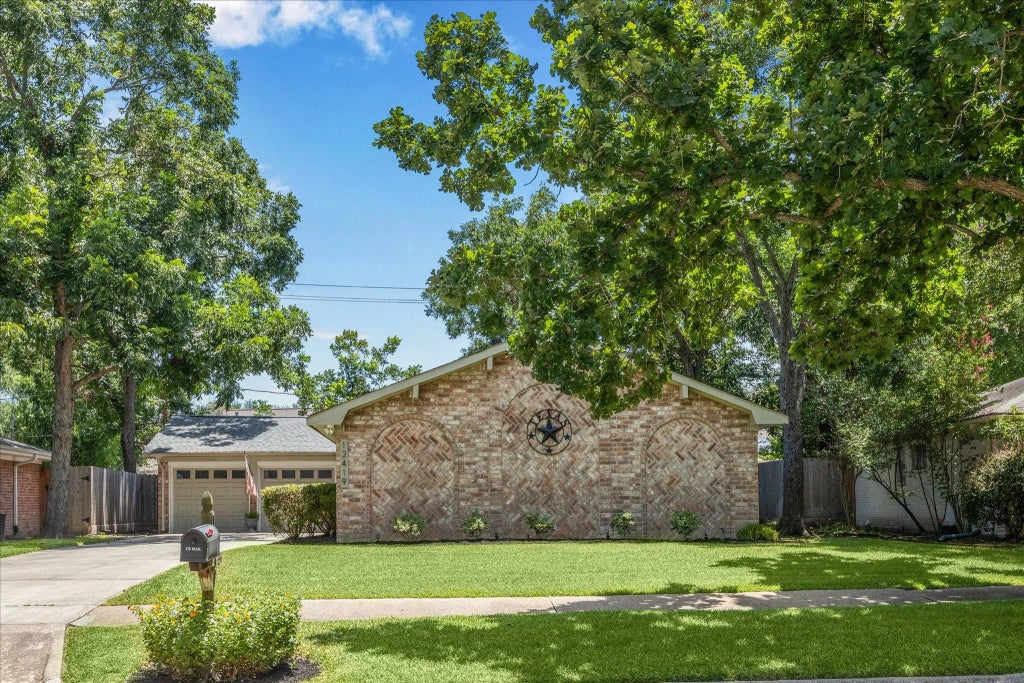 12419 Rincon Drive, Houston