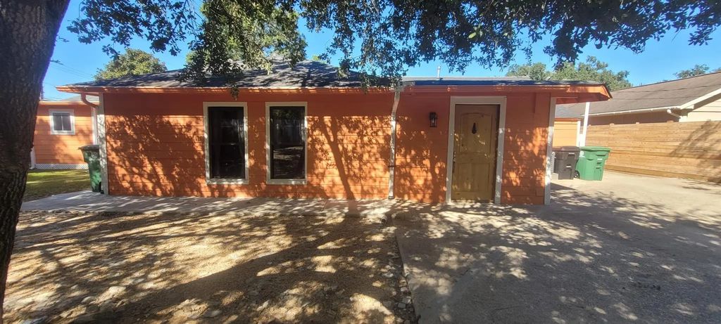 7306 Moline Street B, Houston