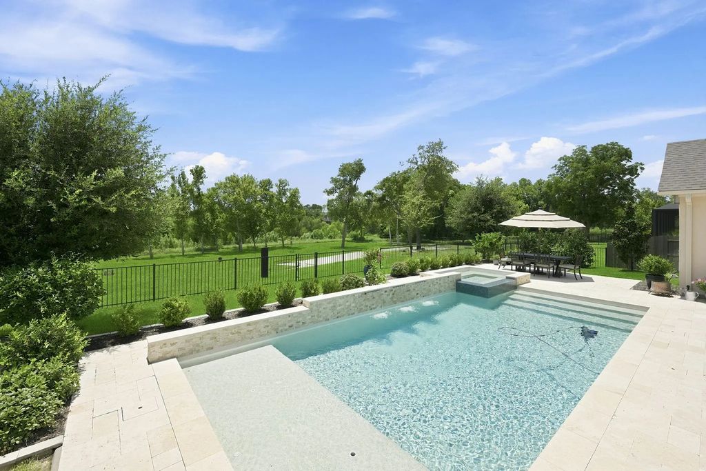 3211 Whispering Pecans Drive, Fulshear