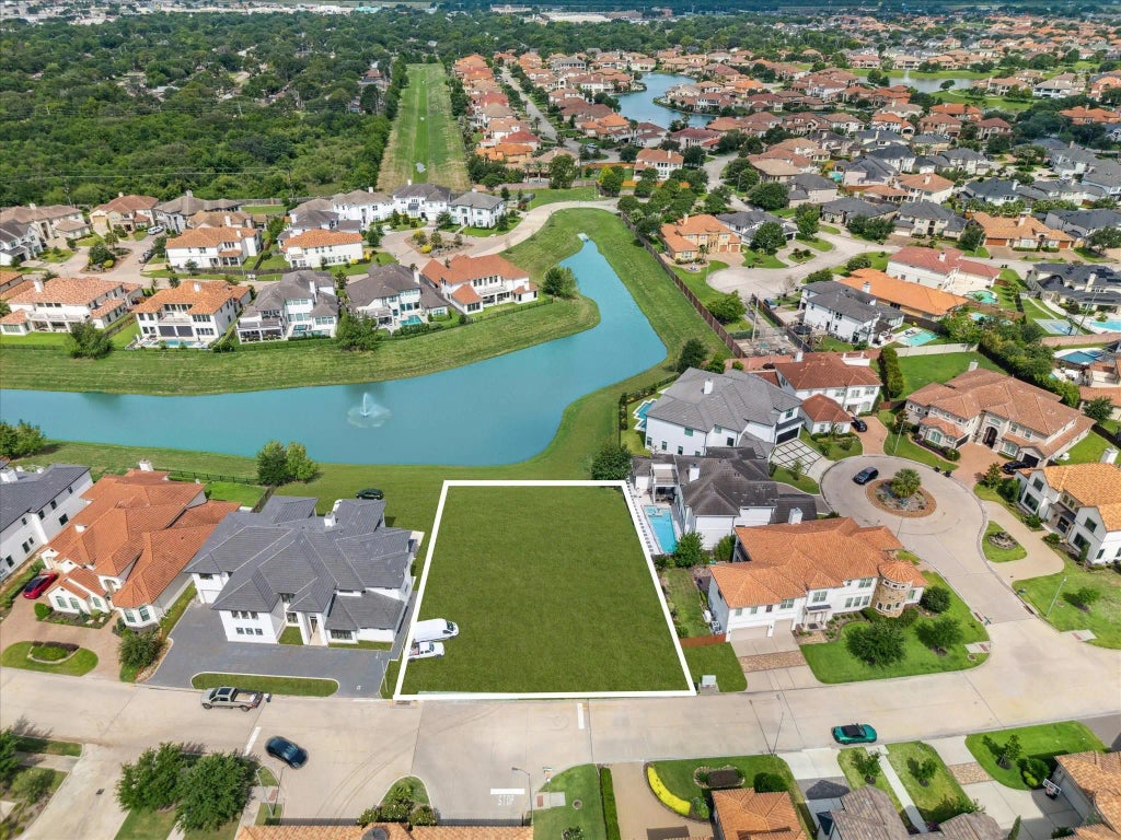 2136 Camden Creek Lane, Houston