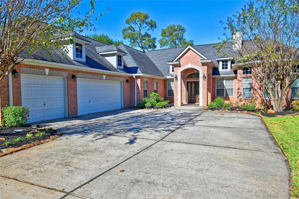 14222 Spring Pines Drive, Tomball