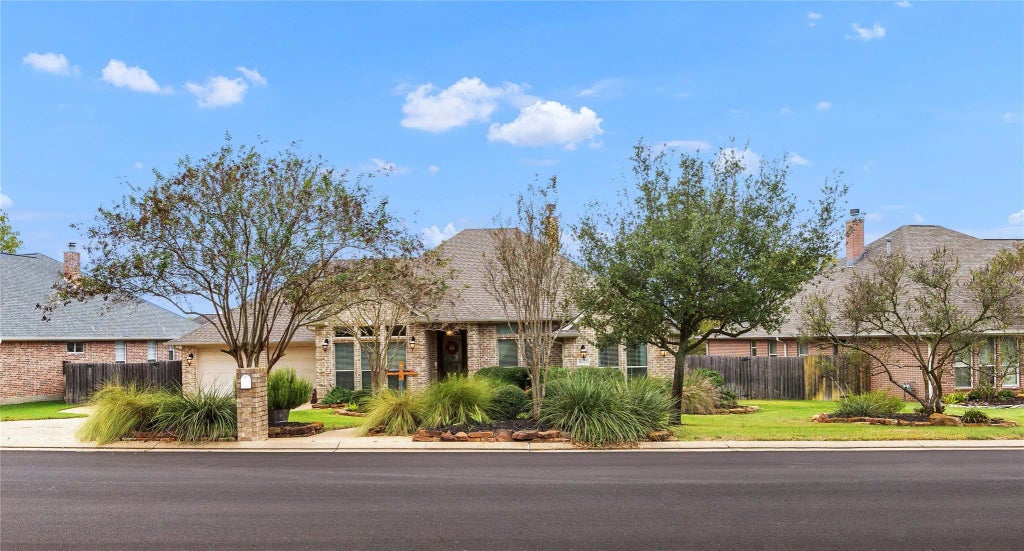 2170 Rockcliffe Loop, College Station