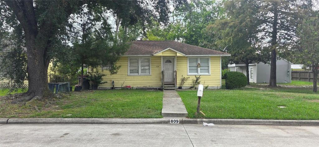 809 N Avenue D, Humble