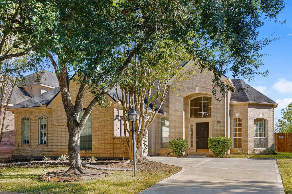 12347 Shadowvista Drive, Houston