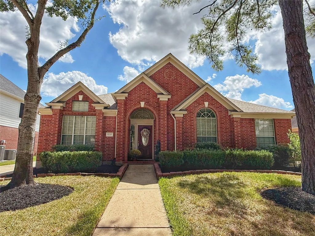 6235 Clear Canyon Drive, Katy