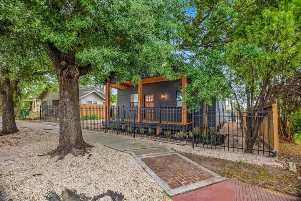 615 N Milby Street, Houston