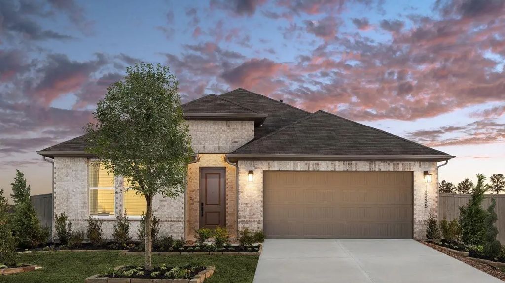 14235 Moonflower Drive, Splendora