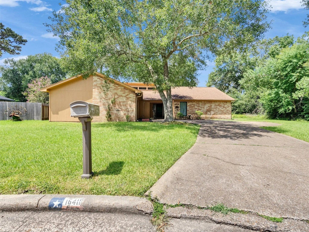 16411 Seven Waves Court, Crosby