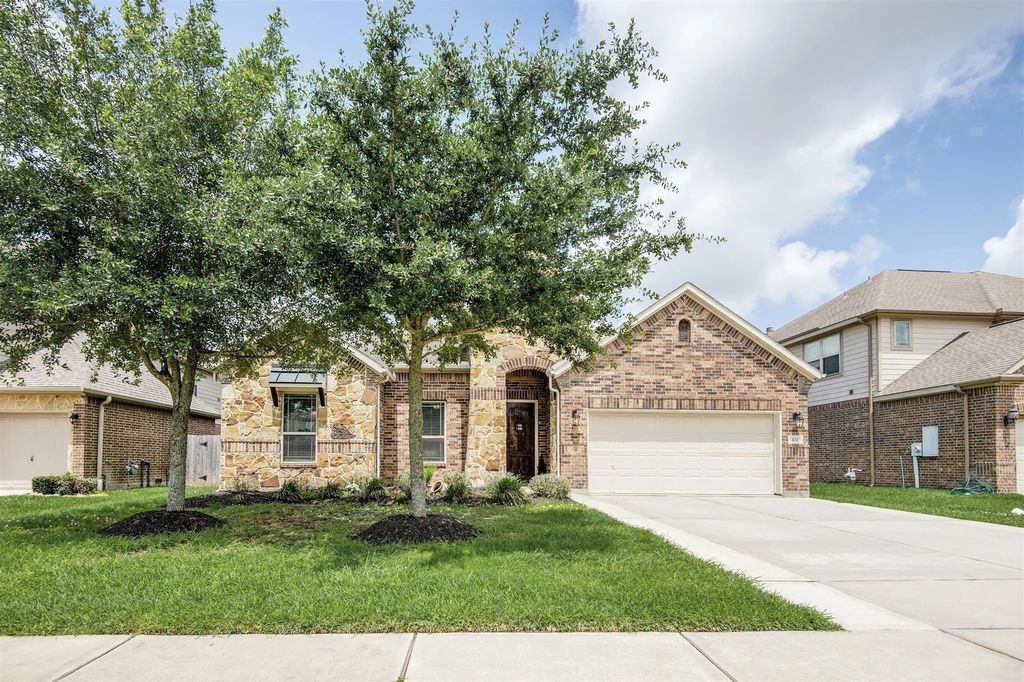 321 Westwood Drive, League City